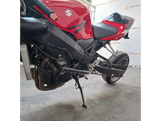 Motorfiets, suzuki, gsx r 600 met verlengde achterbrug, gsx r 600, 2005 - afbeelding 17 van  26