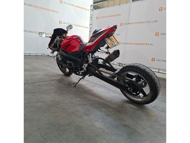 Motorfiets, suzuki, gsx r 600 met verlengde achterbrug, gsx r 600, 2005 - afbeelding 23 van  26