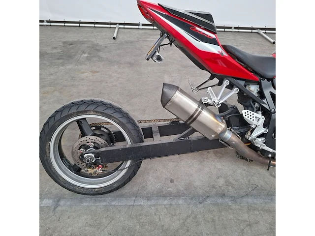 Motorfiets, suzuki, gsx r 600 met verlengde achterbrug, gsx r 600, 2005 - afbeelding 26 van  26
