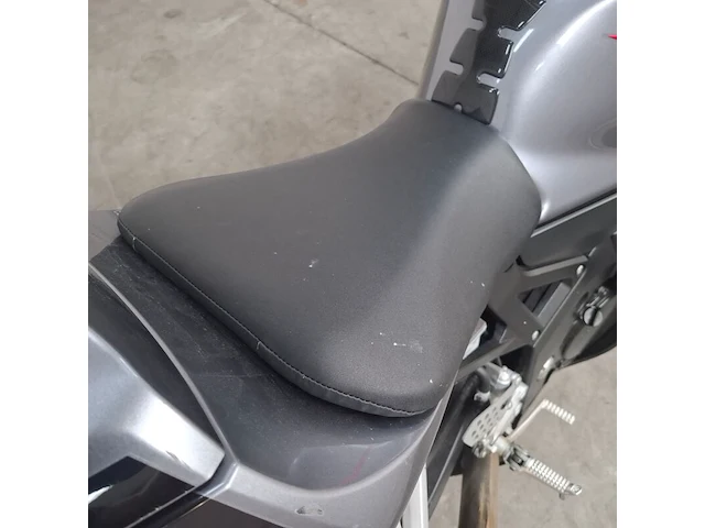 Motorfiets, suzuki, gsx r 750, 2004 - afbeelding 2 van  24