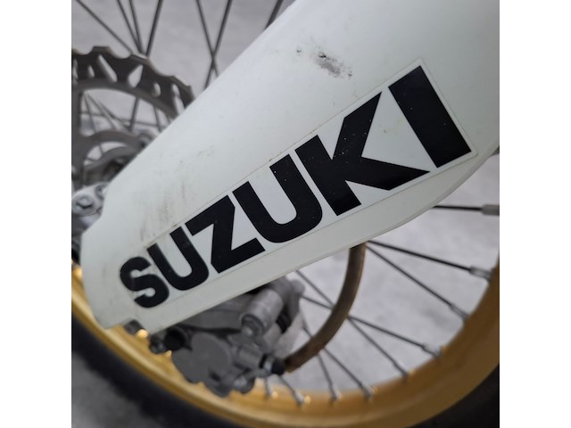 Motorfiets, suzuki, rm z250 - afbeelding 19 van  27