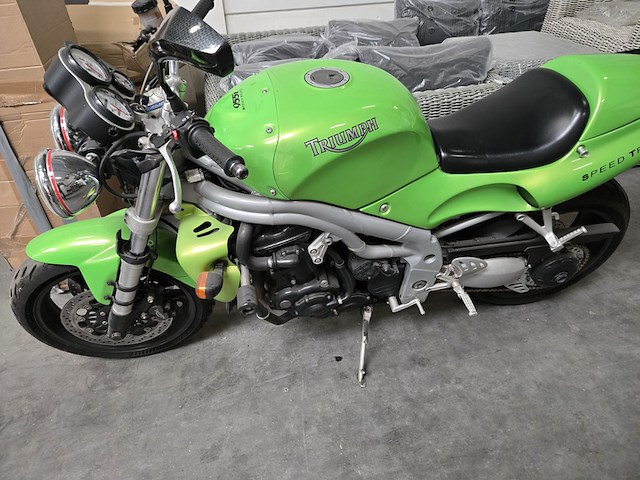Motorfiets, triump, speed triple, 2009 - afbeelding 1 van  6