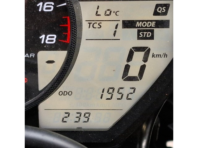 Motorfiets, yamaha, r6 , circuitmotor - afbeelding 2 van  28