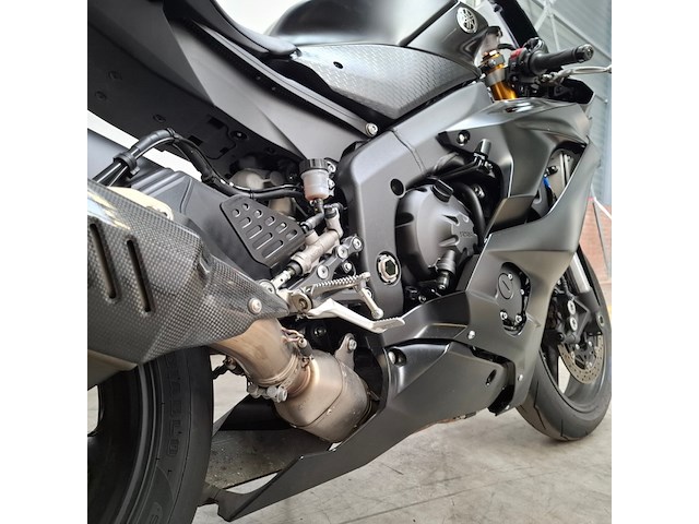 Motorfiets, yamaha, r6 , circuitmotor - afbeelding 5 van  28