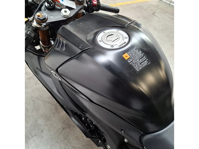 Motorfiets, yamaha, r6 , circuitmotor - afbeelding 14 van  28