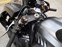 Motorfiets, yamaha, r6 , circuitmotor - afbeelding 15 van  28
