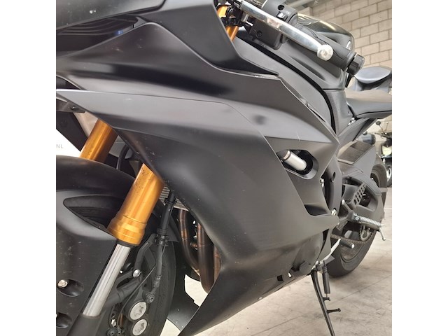 Motorfiets, yamaha, r6 , circuitmotor - afbeelding 16 van  28