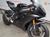 Motorfiets, yamaha, r6 , circuitmotor - afbeelding 20 van  28