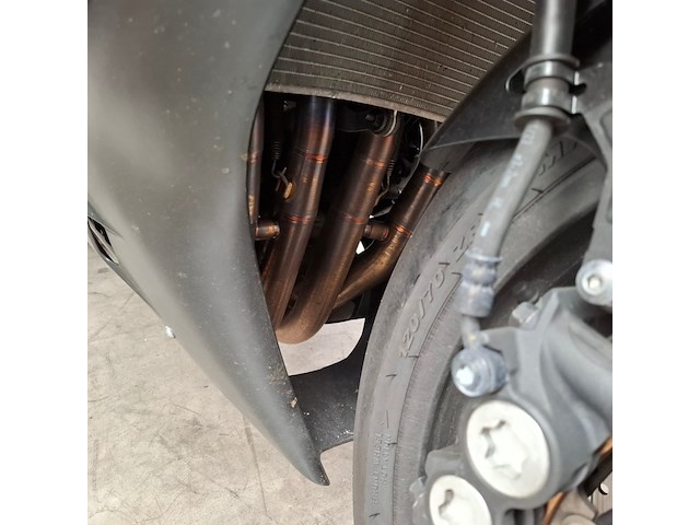 Motorfiets, yamaha, r6 , circuitmotor - afbeelding 26 van  28