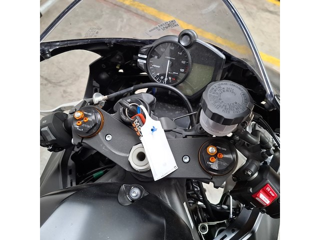 Motorfiets, yamaha, r6 , circuitmotor - afbeelding 27 van  28