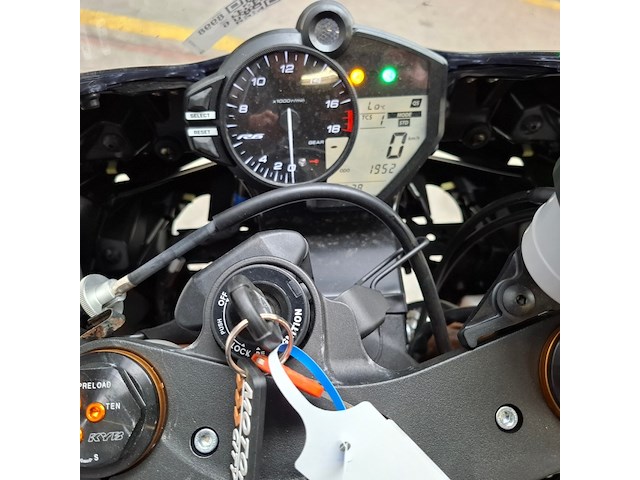 Motorfiets, yamaha, r6 , circuitmotor - afbeelding 28 van  28