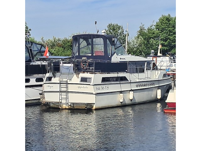 Motorjacht, broom, crown 37 - afbeelding 18 van  116