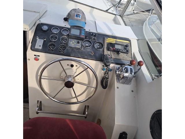 Motorjacht, broom, crown 37 - afbeelding 46 van  116