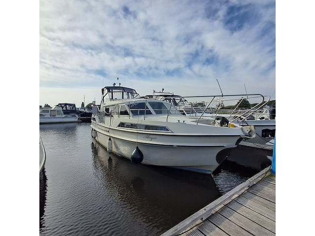 Motorjacht, broom, crown 37 - afbeelding 40 van  116