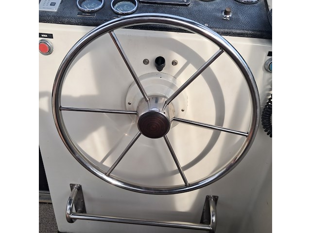Motorjacht, broom, crown 37 - afbeelding 53 van  116