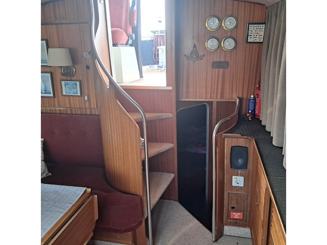 Motorjacht, broom, crown 37 - afbeelding 57 van  116