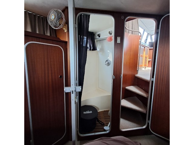 Motorjacht, broom, crown 37 - afbeelding 115 van  116