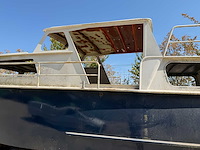 Motorjacht met aanhanger - afbeelding 4 van  47