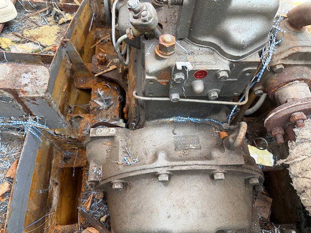 Motorjacht met aanhanger - afbeelding 22 van  47