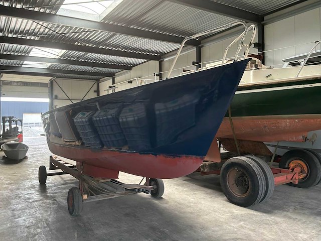 Motorjacht - afbeelding 4 van  6