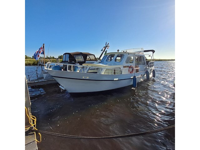 Motorkruiser inclusief boottrailer - afbeelding 1 van  154