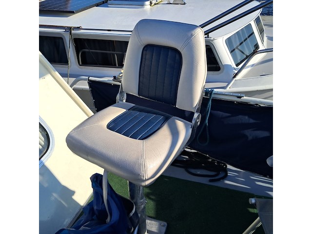 Motorkruiser inclusief boottrailer - afbeelding 70 van  154