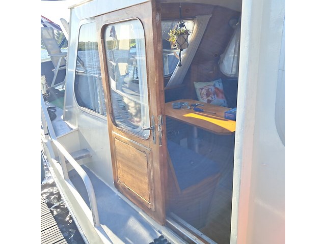 Motorkruiser inclusief boottrailer - afbeelding 94 van  154