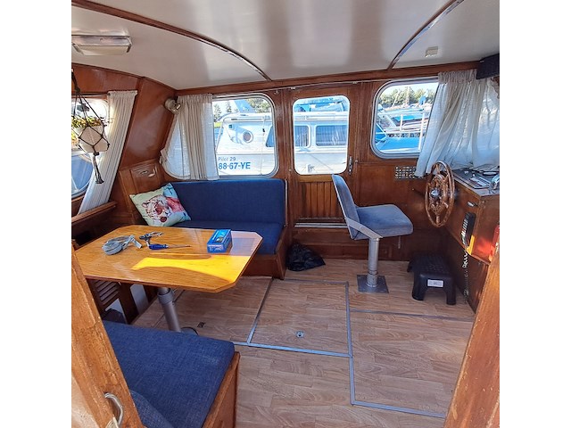 Motorkruiser inclusief boottrailer - afbeelding 97 van  154