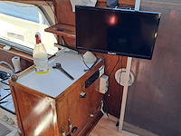 Motorkruiser inclusief boottrailer - afbeelding 110 van  154