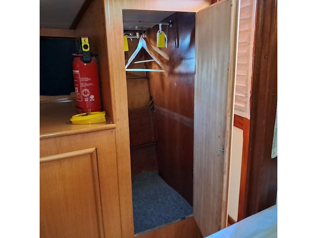 Motorkruiser inclusief boottrailer - afbeelding 124 van  154