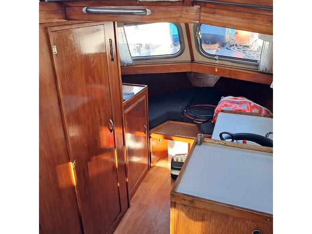 Motorkruiser inclusief boottrailer - afbeelding 128 van  154
