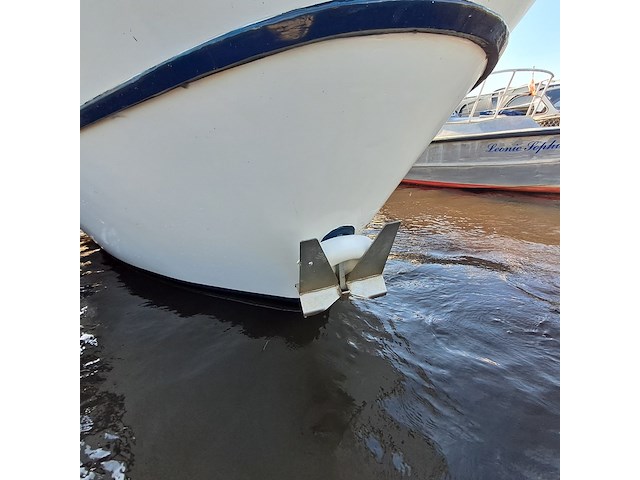Motorkruiser inclusief boottrailer - afbeelding 133 van  154