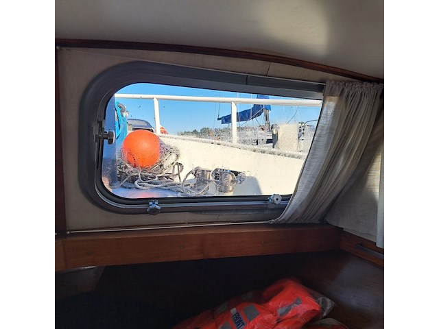 Motorkruiser inclusief boottrailer - afbeelding 152 van  154