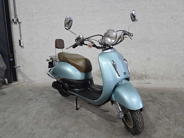 Motormania - bromscooter - bella 50 retro - 4t 45km uitvoering fp427k - afbeelding 4 van  7