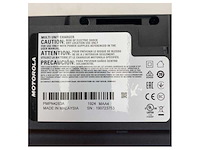 Motorola pmpn4283a impres 2 multi-unit charger for walkie-talkies - afbeelding 3 van  5