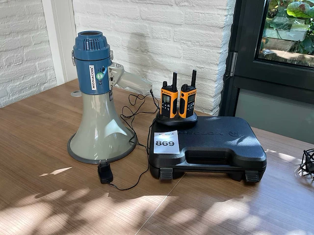 Motorola tlkr portofoons (2x) - afbeelding 1 van  3