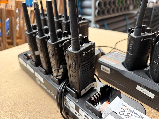Motorola walkie-talkie set - afbeelding 3 van  5