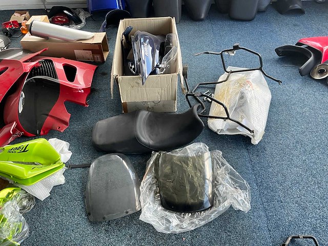 Motoronderdelen en accessoires - afbeelding 5 van  39