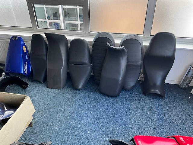 Motoronderdelen en accessoires - afbeelding 6 van  39