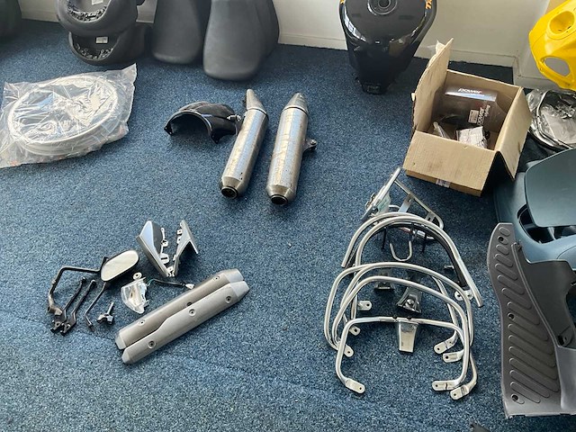 Motoronderdelen en accessoires - afbeelding 9 van  39