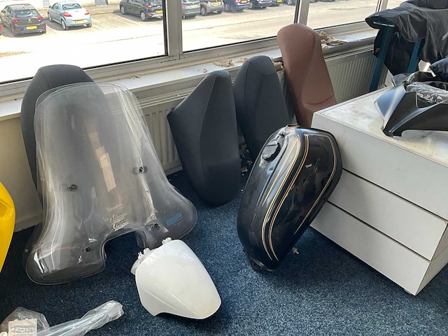 Motoronderdelen en accessoires - afbeelding 13 van  39