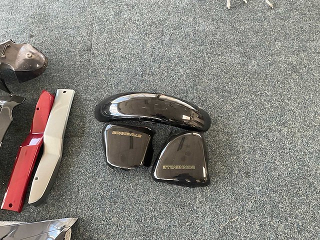 Motoronderdelen en accessoires - afbeelding 21 van  39