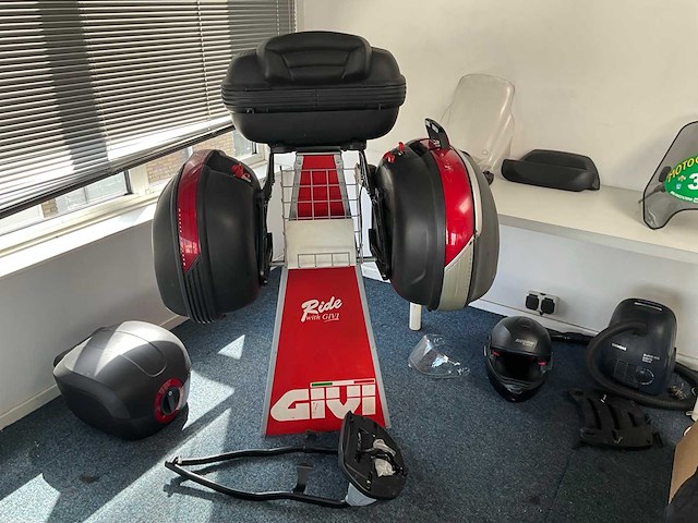 Motoronderdelen en accessoires - afbeelding 25 van  39