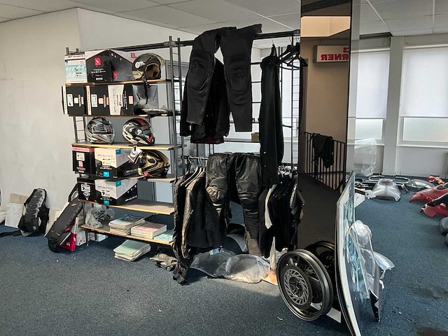 Motoronderdelen en accessoires - afbeelding 34 van  39