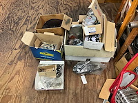 Motoronderdelen, grijpvoorraden en magazijninventaris - afbeelding 13 van  83