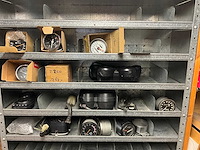 Motoronderdelen, grijpvoorraden en magazijninventaris - afbeelding 47 van  83