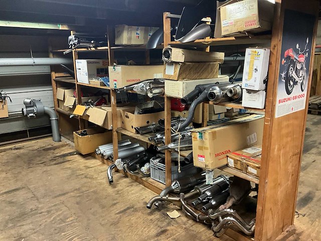 Motoronderdelen, grijpvoorraden en magazijninventaris - afbeelding 57 van  83