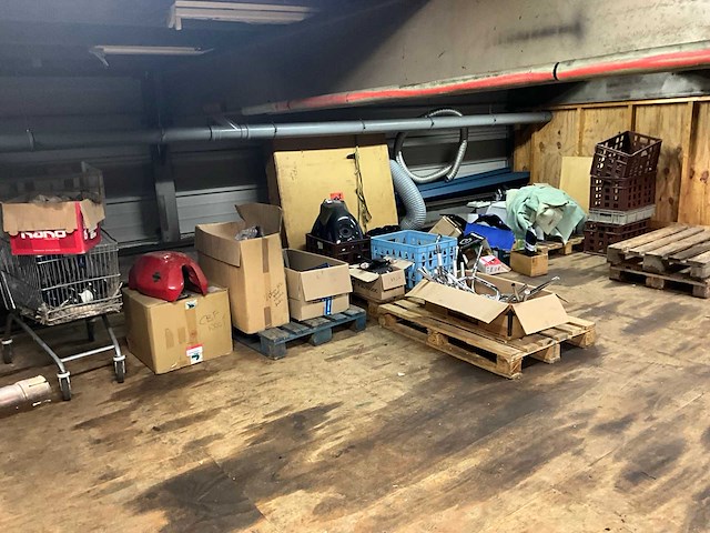 Motoronderdelen, grijpvoorraden en magazijninventaris - afbeelding 62 van  83