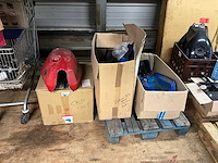 Motoronderdelen, grijpvoorraden en magazijninventaris - afbeelding 63 van  83