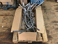 Motoronderdelen, grijpvoorraden en magazijninventaris - afbeelding 65 van  83